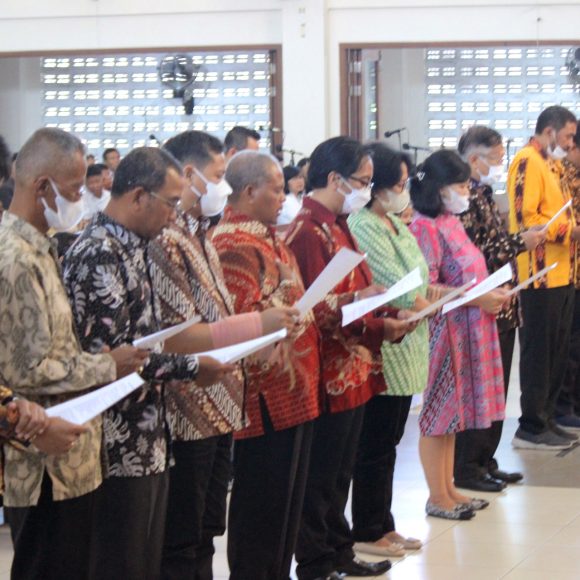 Pelantikan Panitia Pembangunan Taman Makam GKRU